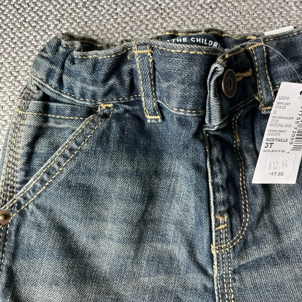Boys 3T adjustable waist Jean shorts snap closure